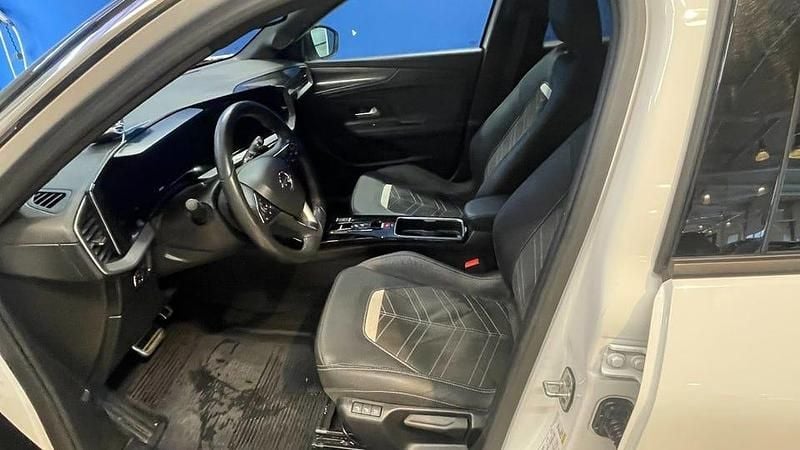 Begagnad Opel Mokka GS Line 131 HK (96 kW) 2023 Vit SUV