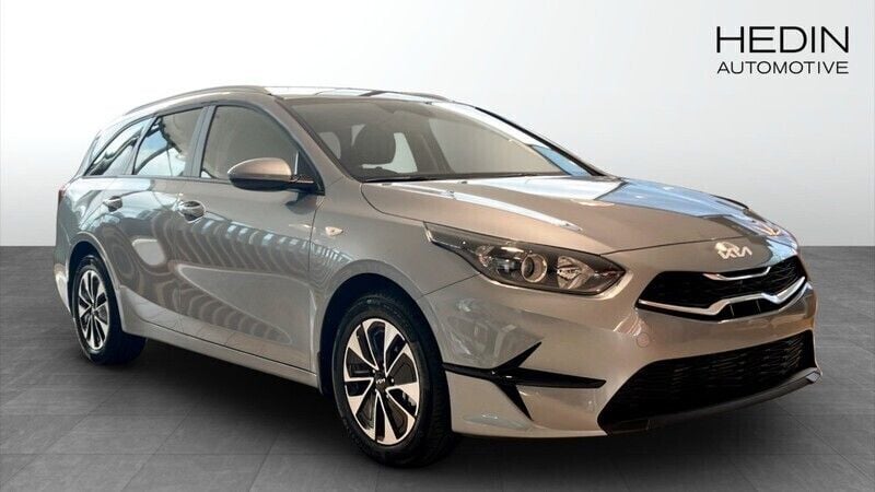 Grå (grey) Ny 2025 Kia Ceed Sportswagon Kombi | 299 900 kr (Lite dyr) - Bild 1/4