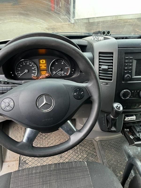 Begagnad Mercedes Sprinter 163 HK (119 kW) 2014 Van