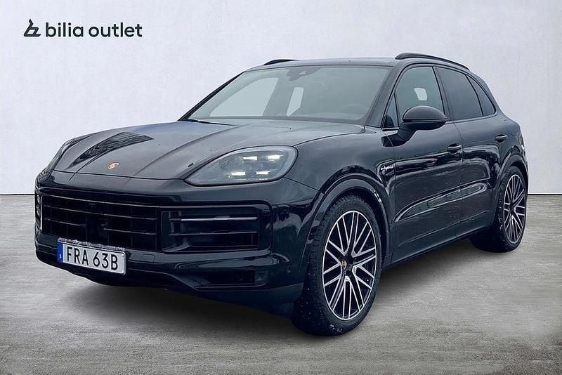 Svart Begagnad 2024 Porsche Cayenne SUV | 1 095 000 kr (Bra pris) - Bild 1/3