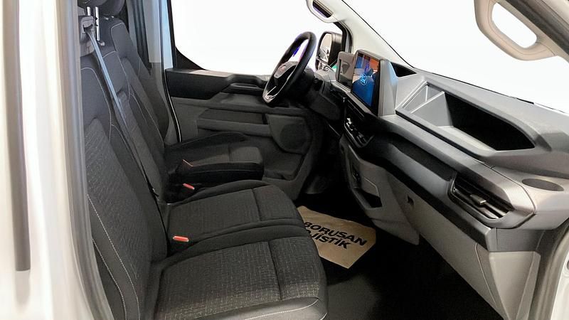 Ny Ford Transit 2026 Vit Sedan