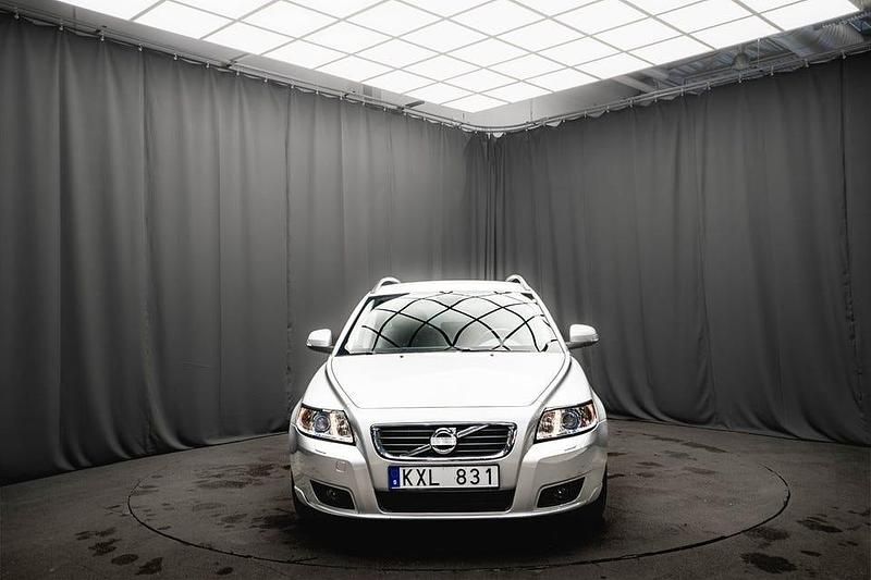 Begagnad Volvo V50 116 HK (85 kW) 2010 Grå Kombi