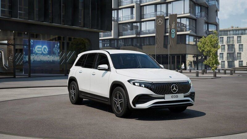 Vit Ny 2024 Mercedes EQB250+ Edition SUV | 602 200 kr (Lite dyr) - Bild 1/4