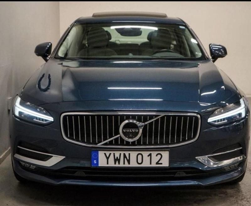 Blå Begagnad 2018 Volvo S90 Inscription Sedan | 314 000 kr (Marknadspris) - Bild 1/4