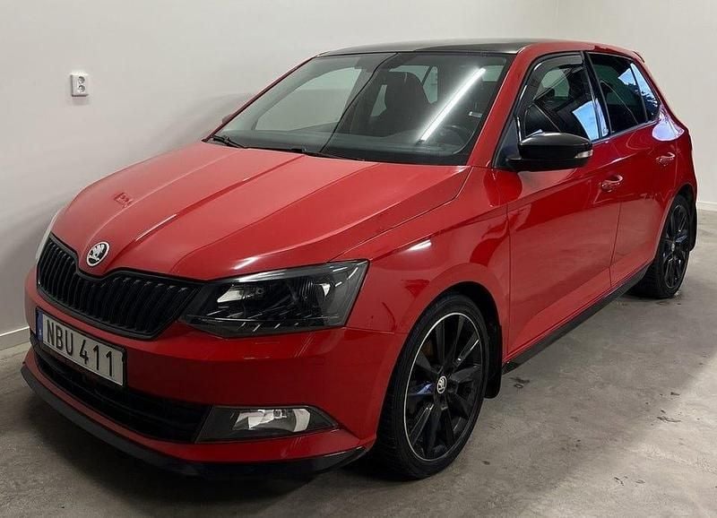 Röd Begagnad 2016 Skoda Fabia Monte Carlo Halvkombi | 89 900 kr (Marknadspris) - Bild 1/4