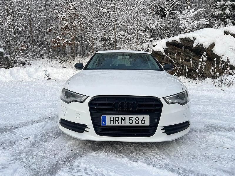 Begagnad Audi A6 Proline 177 HK (130 kW) 2013 Vit Kombi