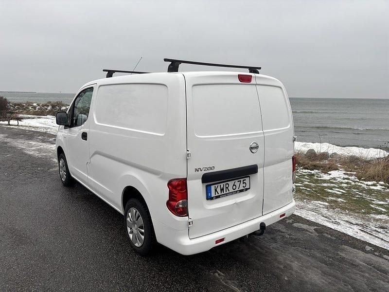 Begagnad Nissan NV200 90 HK (66 kW) 2018 Vit Minibuss