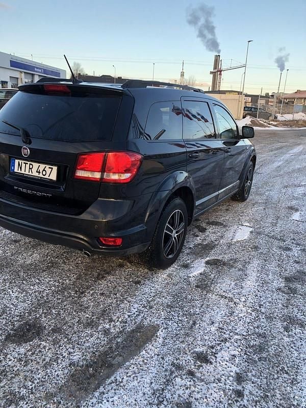 Begagnad Fiat Freemont 170 HK (125 kW) 2015 SUV