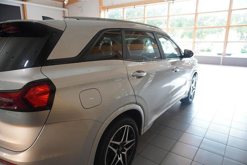 Begagnad DFSK E5 218 HK (160 kW) 2024 Silver SUV