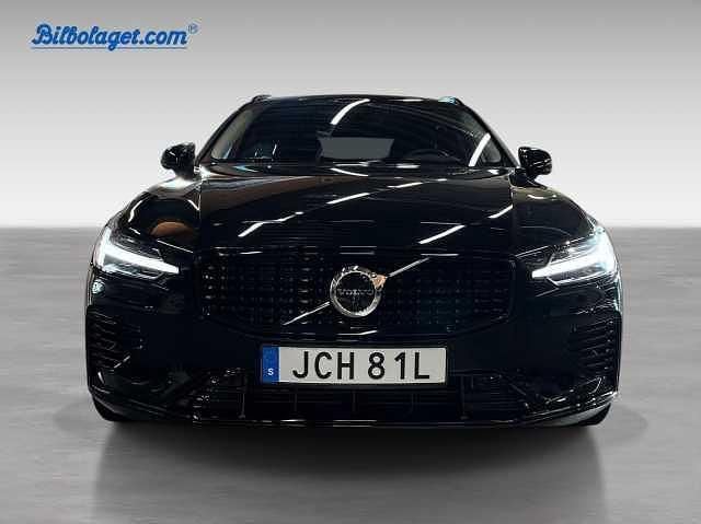 Begagnad Volvo V60 Plus 349 HK (256 kW) 2026 Svart Kombi