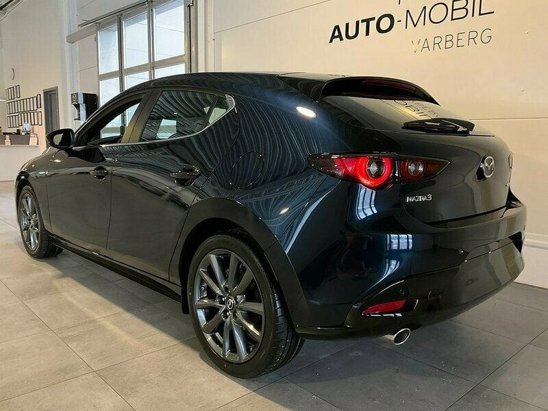 Begagnad Mazda 3 150 HK (110 kW) 2021 Deep crystal blue Halvkombi