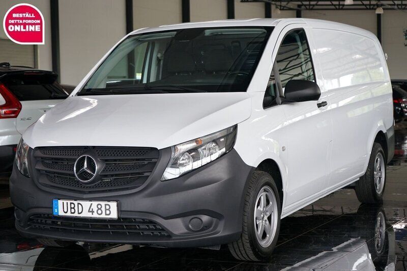 Vit Begagnad 2021 Mercedes Vito Minibuss | 194 500 kr (Superpris) - Bild 1/4