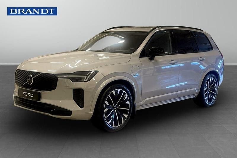 Silver Ny 2025 Volvo XC90 Ultra SUV | 949 900 kr (Marknadspris) - Bild 1/3