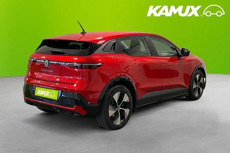 Begagnad Renault Mégane IV 96 kW (131 HK) 2023 Röd Halvkombi