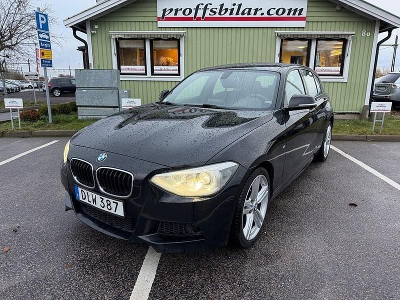 Begagnad BMW 116 M Sport 136 HK (100 kW) 2014 Svart Halvkombi