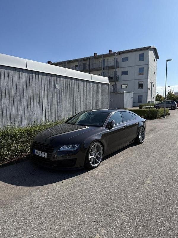 Grå Begagnad 2011 Audi A7 Sportback Sport Halvkombi | 160 000 kr (Dyr) - Bild 1/4