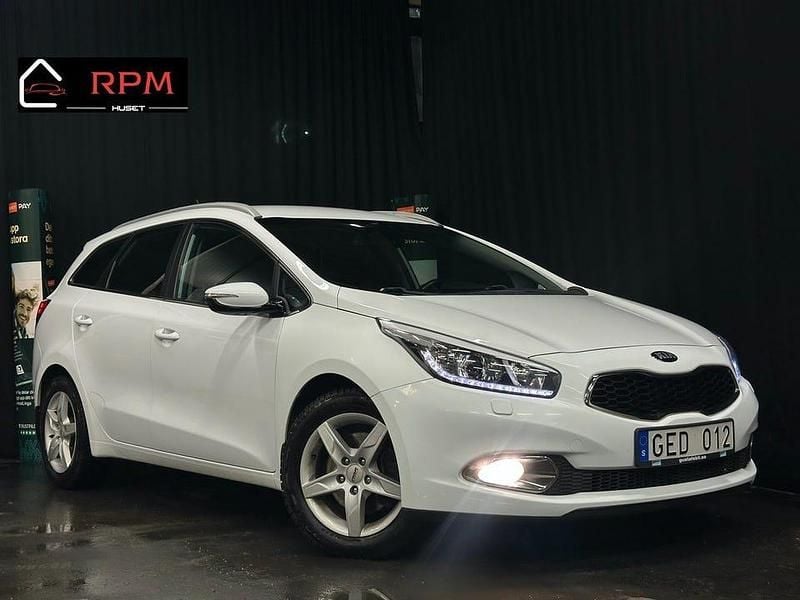 Begagnad Kia Ceed Sportswagon Comfort 128 HK (94 kW) 2014 Vit Kombi
