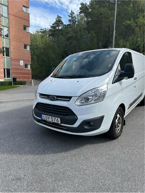 Vit Begagnad 2016 Ford Transit Custom | 100 000 kr (Dyr) - Bild 1/4