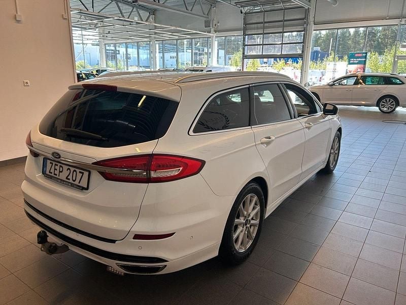 Begagnad Ford Mondeo Titanium 191 HK (140 kW) 2019 Vit Kombi