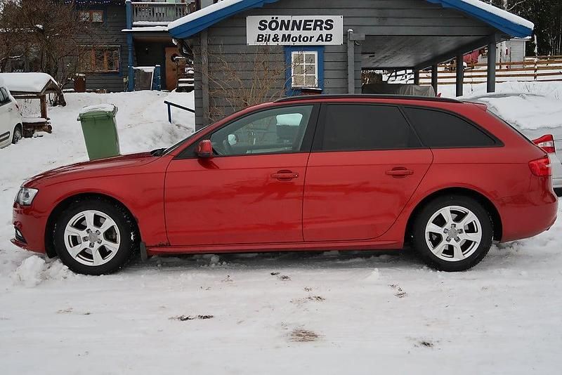 Begagnad Audi A4 177 HK (130 kW) 2012 Röd Kombi