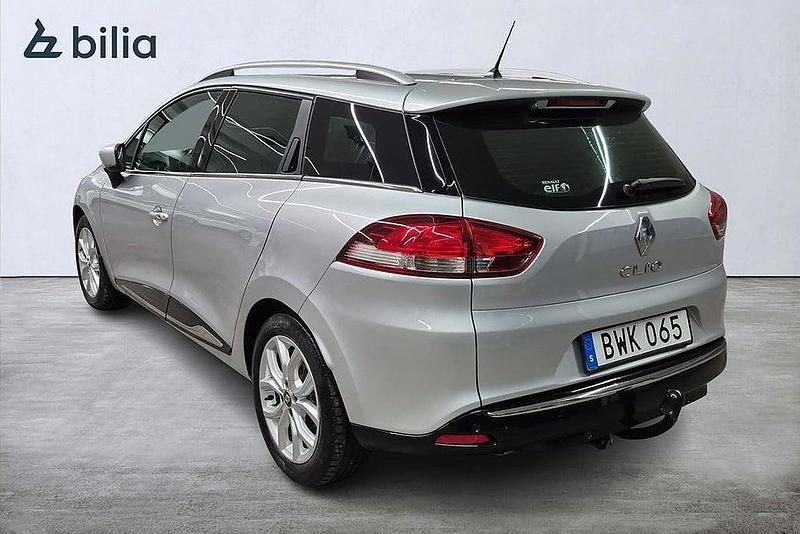 Begagnad Renault Clio GrandTour Intens 90 HK (66 kW) 2018 Silver Kombi