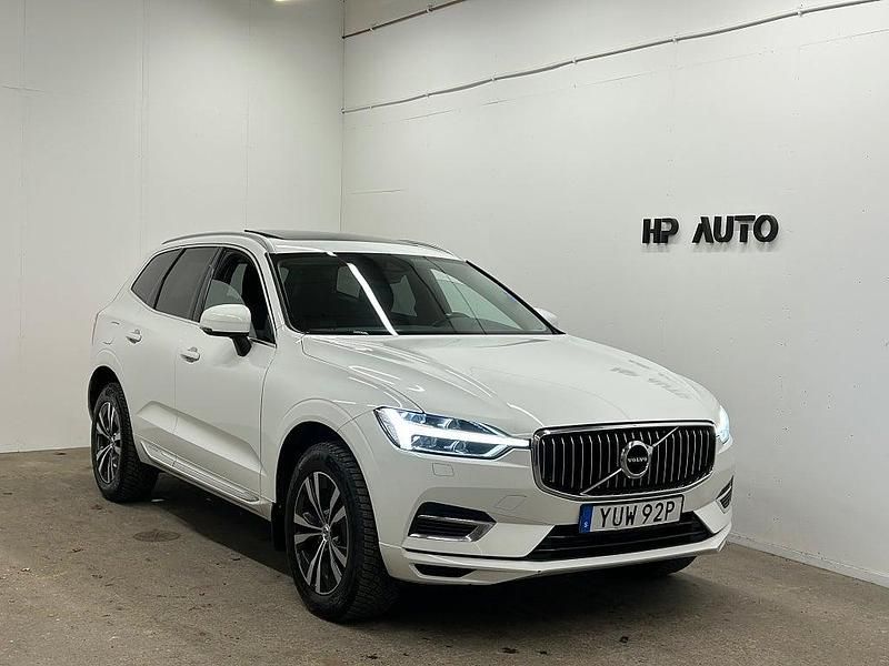 Vit Begagnad 2020 Volvo XC60 Momentum SUV | 289 900 kr (Superpris) - Bild 1/4