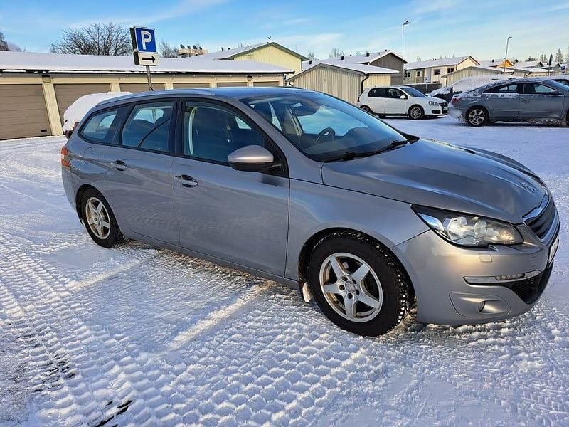 Begagnad Peugeot 308 SW 110 HK (80 kW) 2015 Kombi