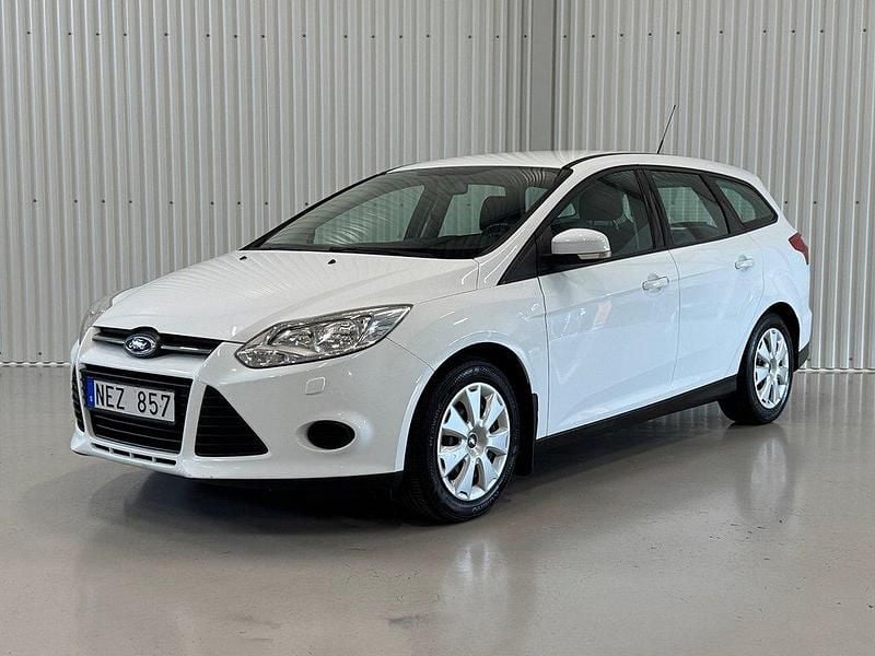 Vit Begagnad 2012 Ford Focus Trend Kombi | 59 900 kr - Bild 1/4