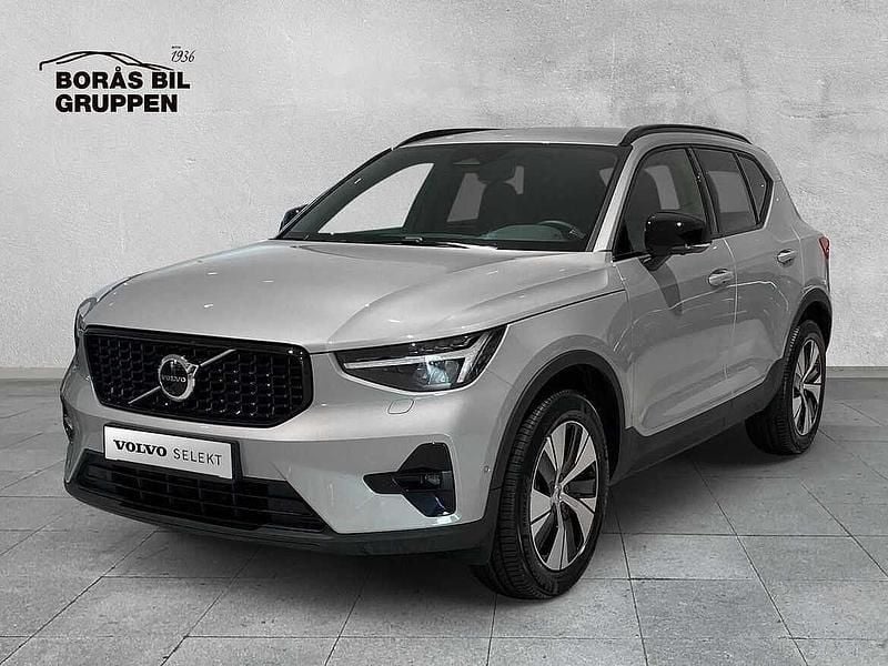 Begagnad 2025 Volvo XC40 SUV | 419 000 kr (Lite dyr) - Bild 1/4