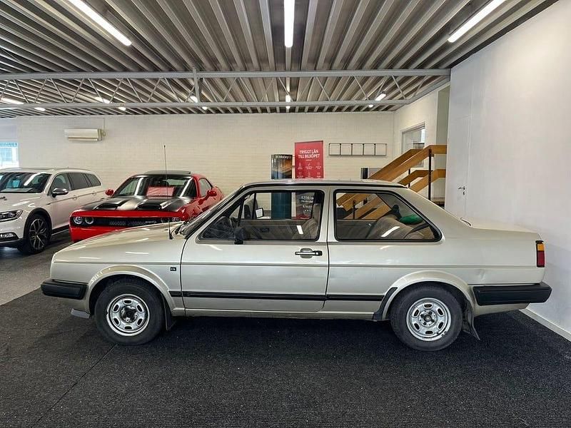 Begagnad VW Jetta 75 HK (55 kW) 1985 Ljusbrun Sedan