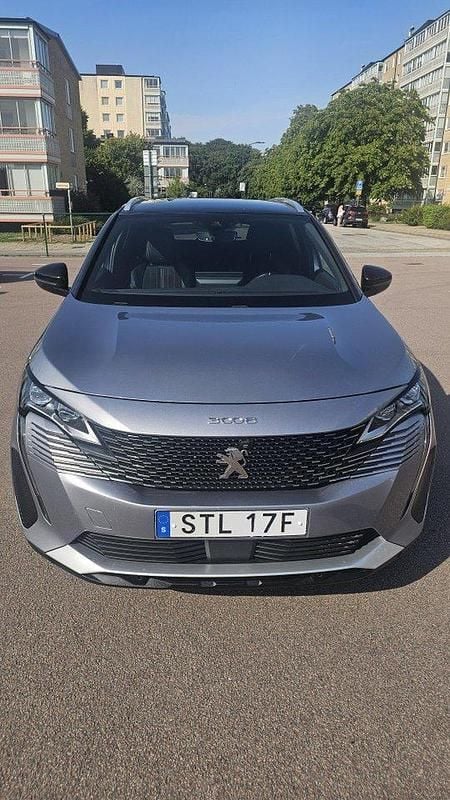 Grå Begagnad 2021 Peugeot 3008 Business-Line SUV | 249 000 kr (Marknadspris) - Bild 1/4