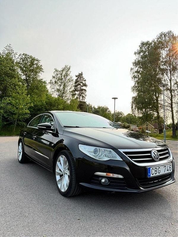 Svart Begagnad 2010 VW CC Sedan | 53 000 kr (Superpris) - Bild 1/4