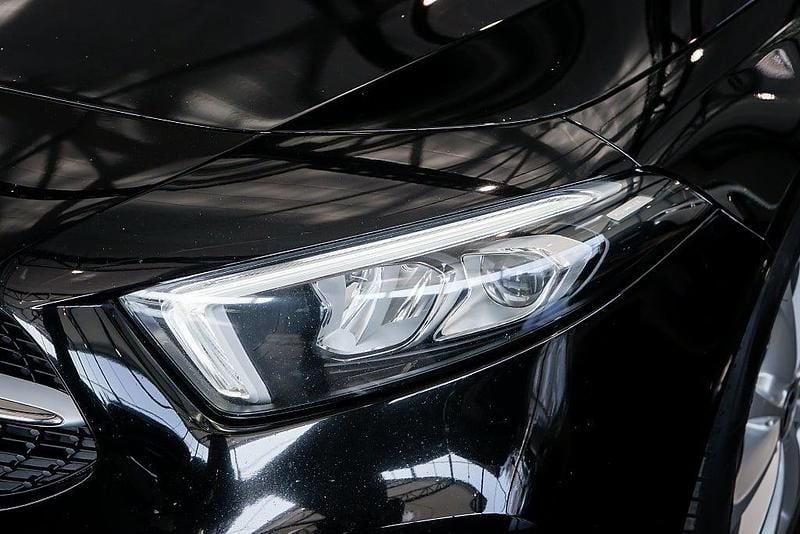 Begagnad Mercedes A180 Progressive 116 HK (85 kW) 2019 Svart Halvkombi