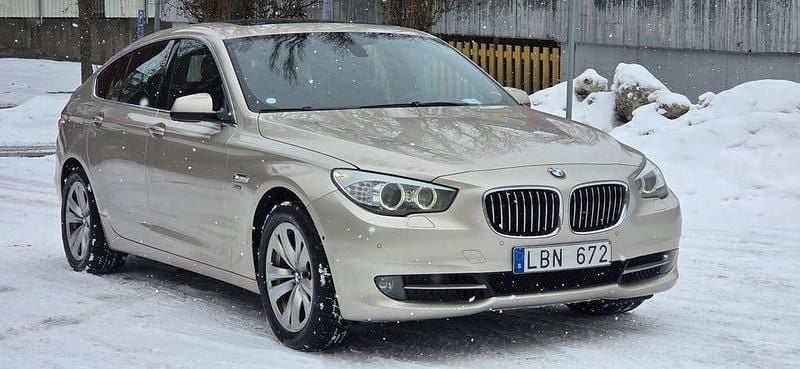 Begagnad BMW 530 Gran Turismo 245 HK (180 kW) 2011 Silver