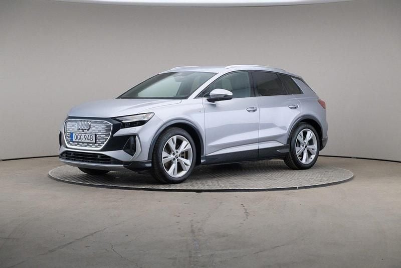 Silver Begagnad 2021 Audi Q4 e-tron S-Line SUV | 389 000 kr (Bra pris) - Bild 1/4