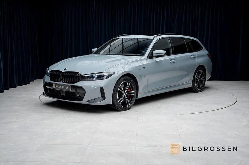 Begagnad BMW 330 M Sport 292 HK (214 kW) 2024 Grå Kombi