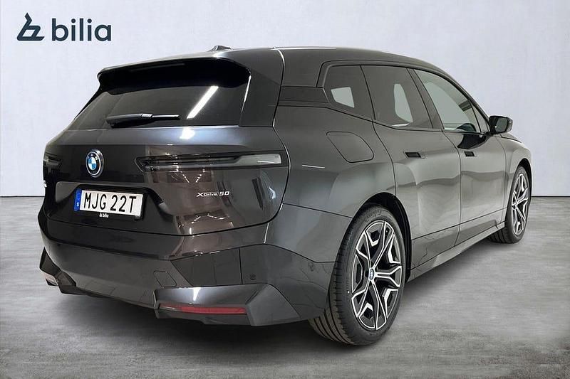Begagnad BMW iX Comfort Edition 385 kW (524 HK) 2024 Grå SUV