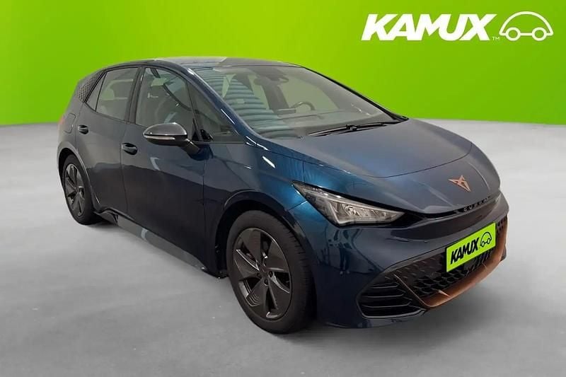 Blå Begagnad 2023 Cupra Born Halvkombi | 258 700 kr - Bild 1/3
