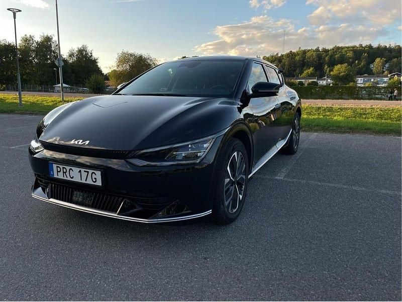 Svart Begagnad 2024 Kia EV6 SUV | 99 000 kr - Bild 1/4