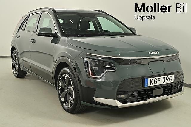 Begagnad Kia e-Niro 150 kW (204 HK) 2023 Grön SUV