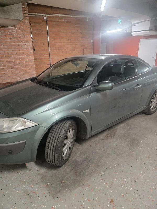 Begagnad 2006 Renault Mégane Cabriolet Cab | 20 000 kr (Marknadspris) - Bild 1/4