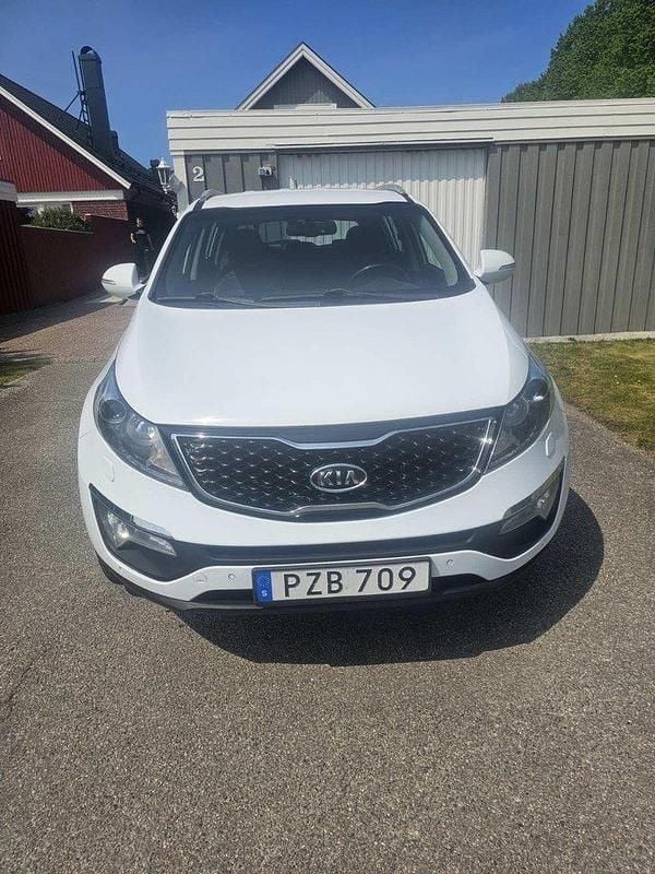 Vit Begagnad 2013 Kia Sportage EX SUV | 82 000 kr (Bra pris) - Bild 1/4