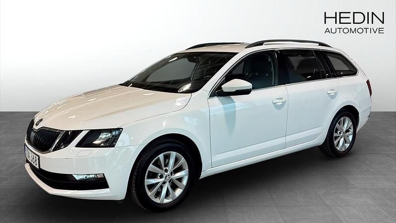 Vit Begagnad 2018 Skoda Octavia Style Kombi | 89 000 kr (Superpris) - Bild 1/4