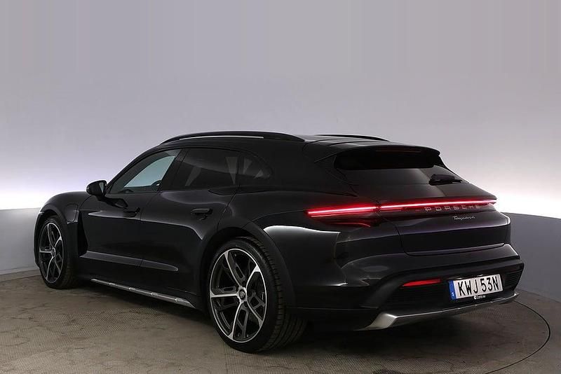 Begagnad Porsche Taycan Cross Turismo 319 kW (435 HK) 2023 Svart Kombi