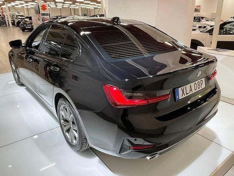Begagnad BMW 330 Sport Line 184 HK (135 kW) 2020 Svart Sedan