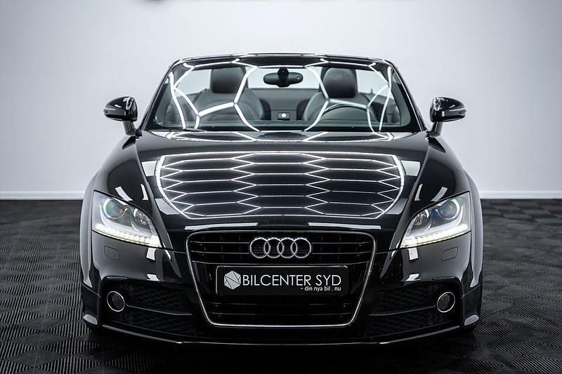 Begagnad Audi TT Roadster S-Line 211 HK (155 kW) 2011 Svart Cab