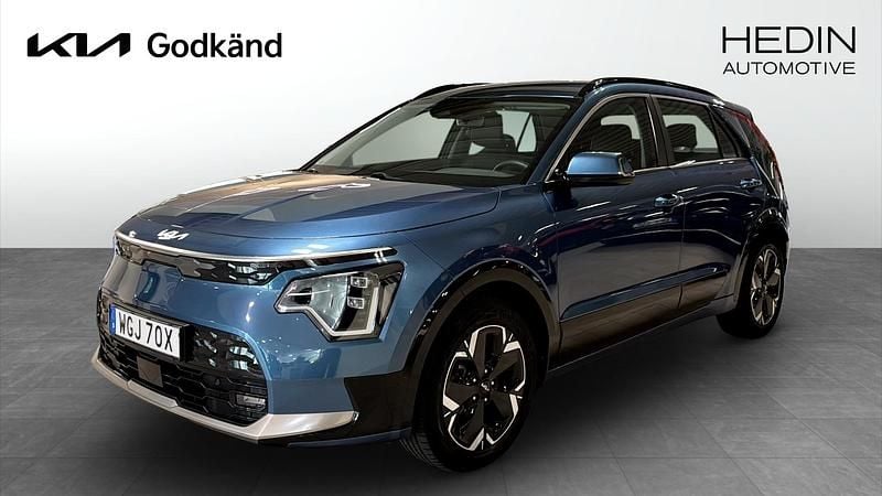 Blå (blue) Begagnad 2022 Kia e-Niro 2 SUV | 319 900 kr (Dyr) - Bild 1/4
