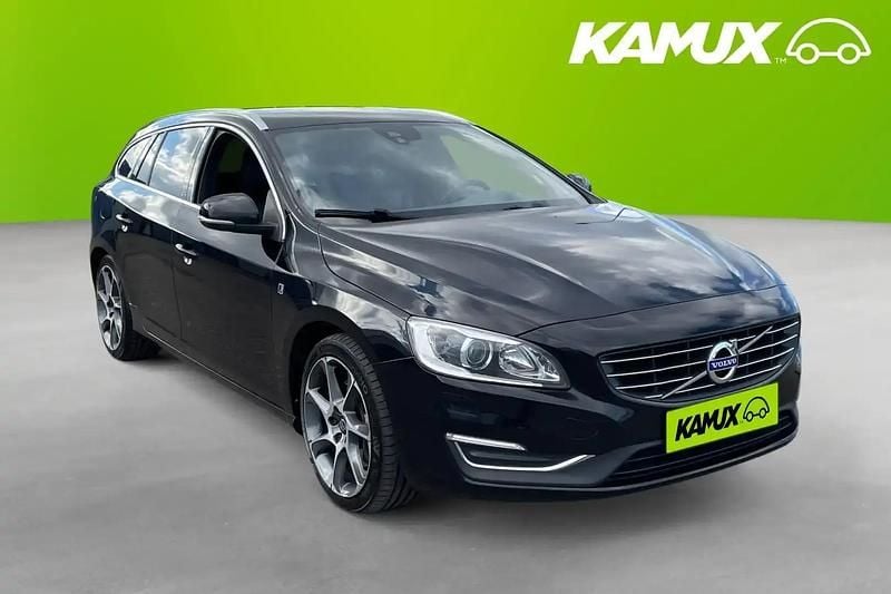 Svart Begagnad 2016 Volvo V60 Ocean Race Kombi | 169 900 kr (Marknadspris) - Bild 1/4