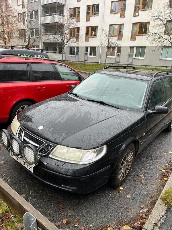 Begagnad 2004 Saab 9-5 Linear Kombi | 12 000 kr (Marknadspris) - Bild 1/4
