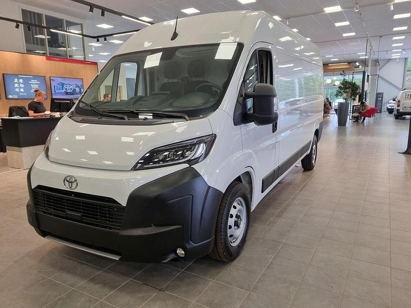 Vit Ny 2025 Toyota Proace Van | 699 000 kr - Bild 1/4